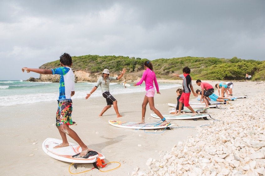 Poyo Surf Club : la glisse à tout âge
