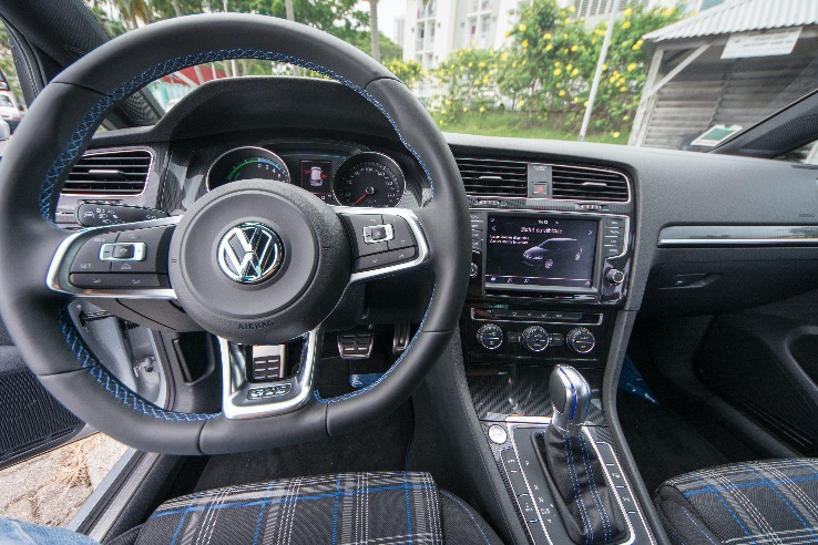 golf GTE interior