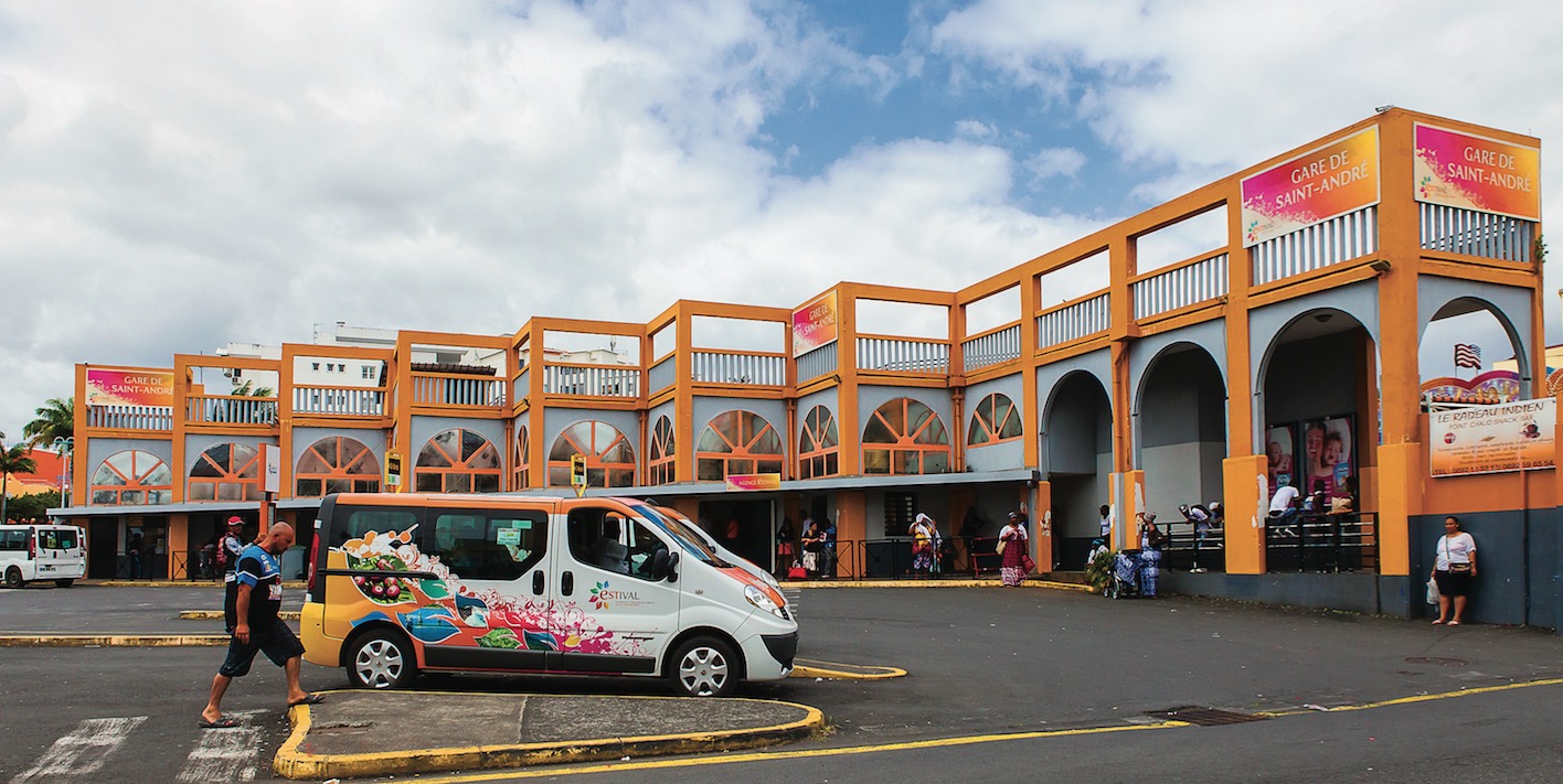 Dossier Transport : Le SMTR  dessine l’avenir du transport à La Réunion