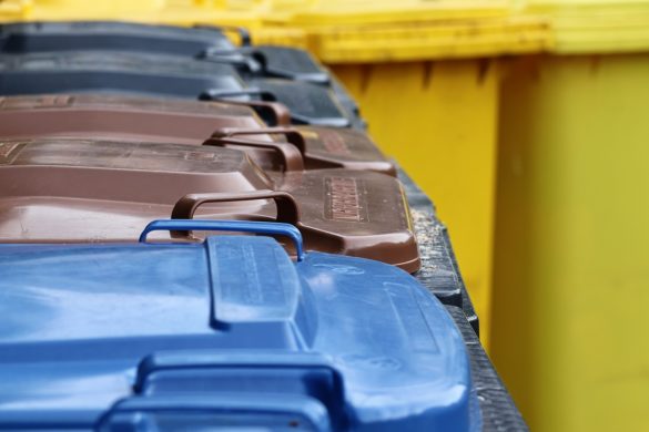 Poubelles de collecte des déchets ménagers