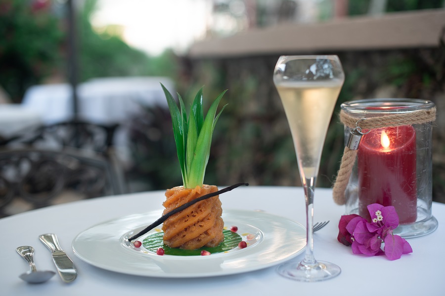 ananas rôti au restaurant de l'hôtel Le Relais du Moulin