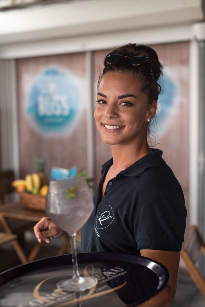 Equipe du restaurant Bliss à la plage de La Datcha au Gosier 