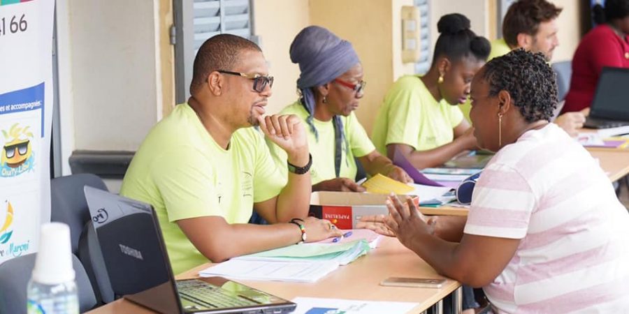 La caravane du dispositif d'aide au développement du territoire à Saint Laurent du Marony