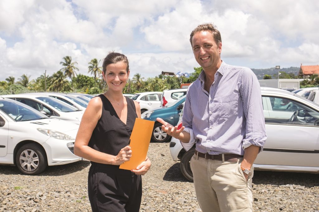 Alizée Pin et Thomas Guyonnet-Duperat de l'entreprise de gardiennage automobile Parc-Man