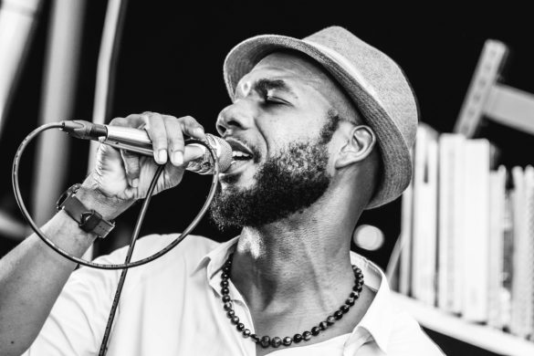 Artiste Tchosin en prestation