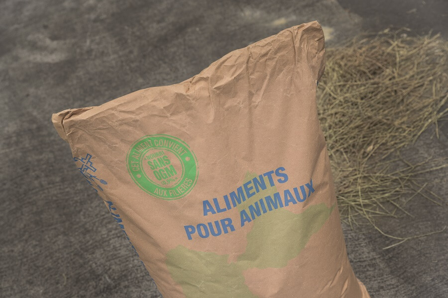 Sac aliments pour animaux sans OGM - usine GMA - Guadeloupe