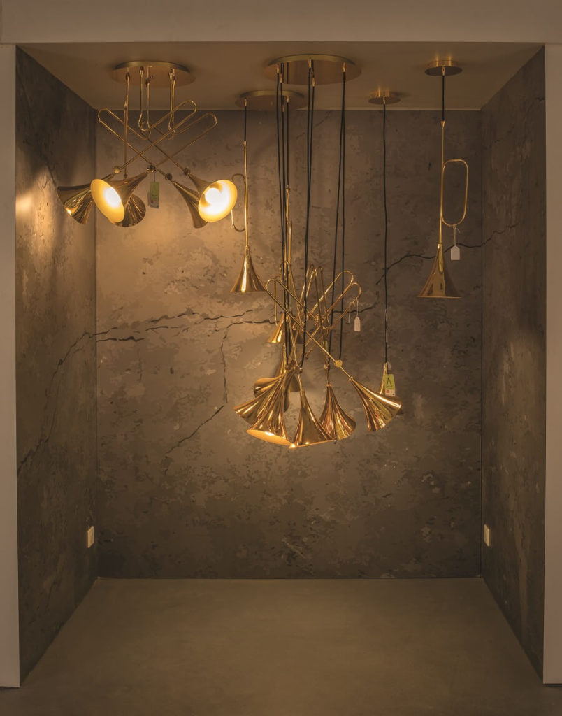 Suspensions au showroom Mille Eclats de Blandin