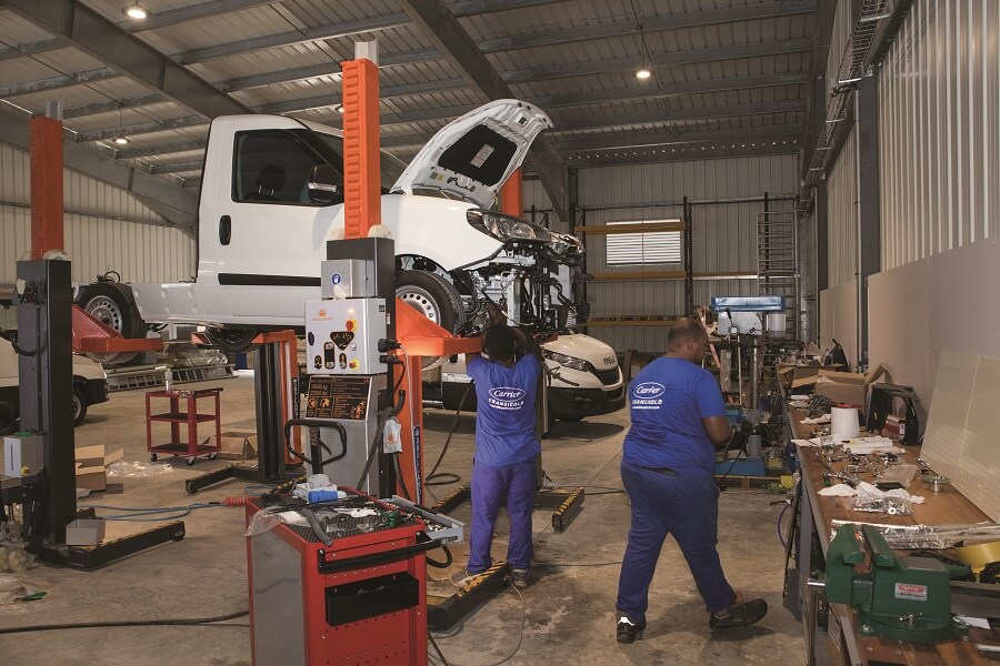 Montage et assemblage d'un camion réfrigéré - Caraibes Froid Industrie