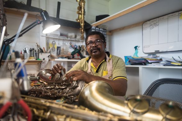 José Martinel - réparateur d'instruments à vent - Ducos