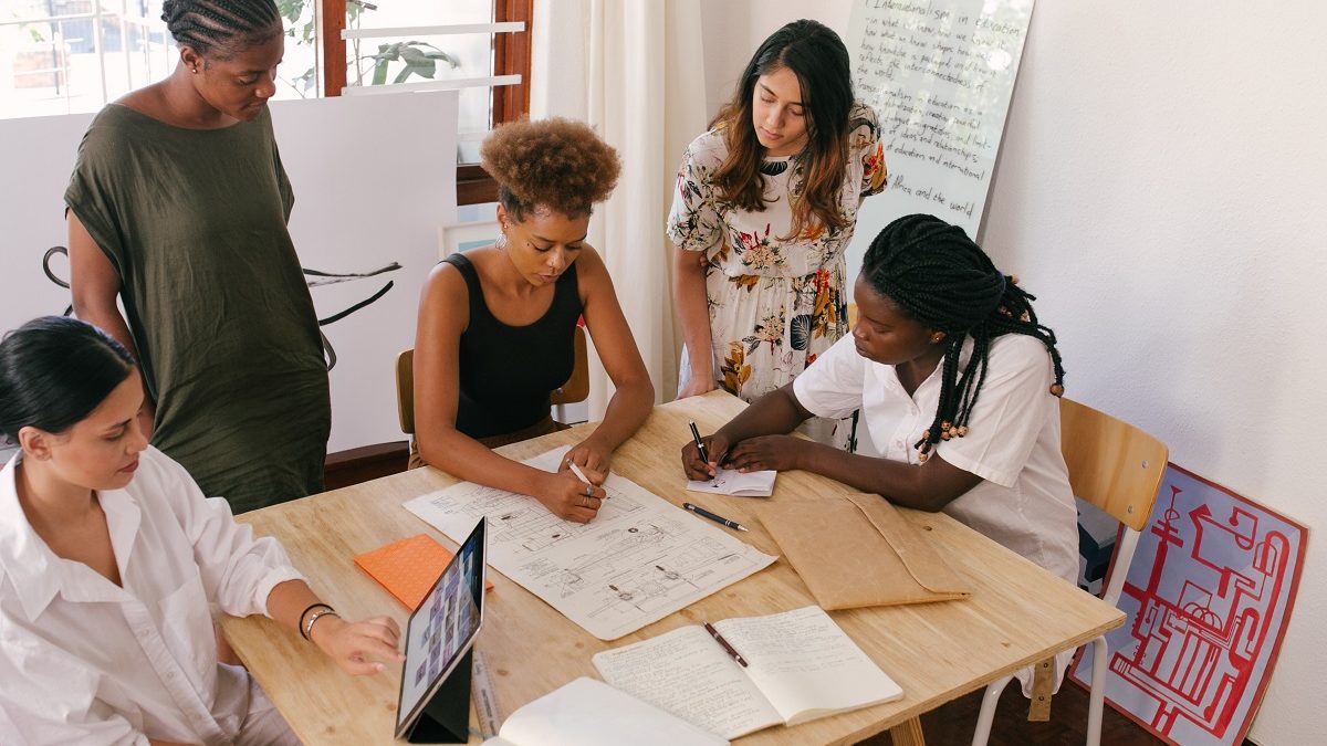 Les entreprises saint-martinoises conditionnent-elles le vivre ensemble ?