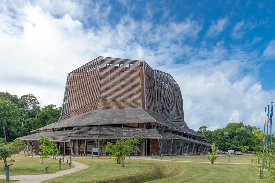 Maison des Cultures et des Mémoires de Guyane, réalisée par Nofrayane