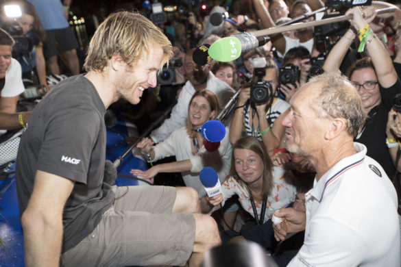 Arrivée Francis Joyon Route du Rhum 2018