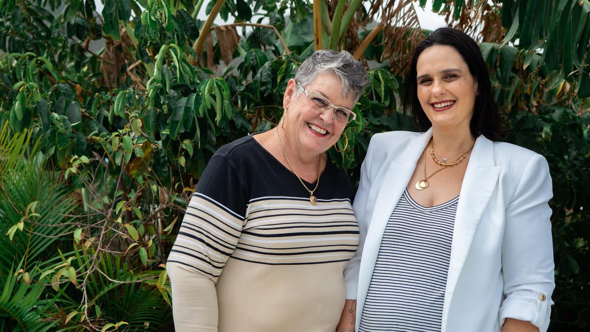 Maria et Angeline Laurence gardent les pieds sur terre