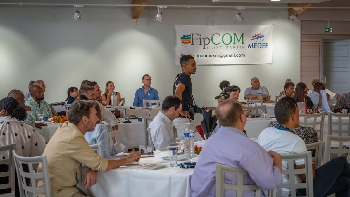 Petit déjeuner de l’entrepreneur du FIPCOM-MEDEF, rdv de tous les débats