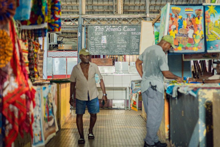 marché le petit cayenne production locale Christophe Fidole