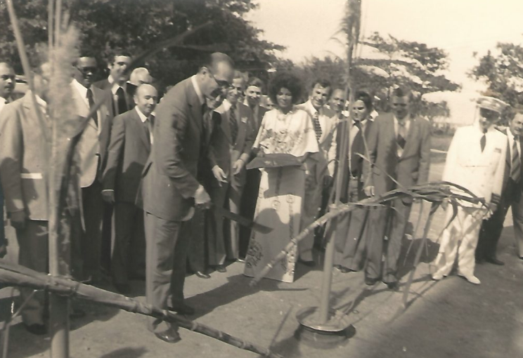 inauguration saint james par Jacques Chirac